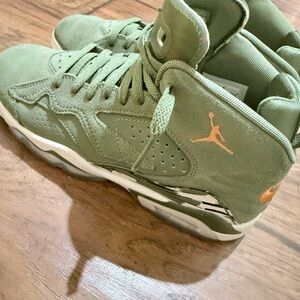 Nike Jordan Kids' MVP skyj light olive high tops